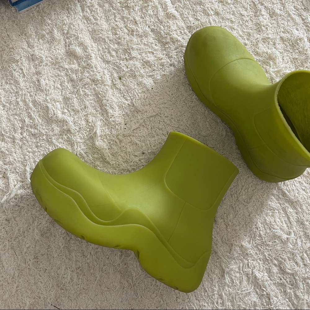 Bottega Veneta Puddle Boots Kiwi 38